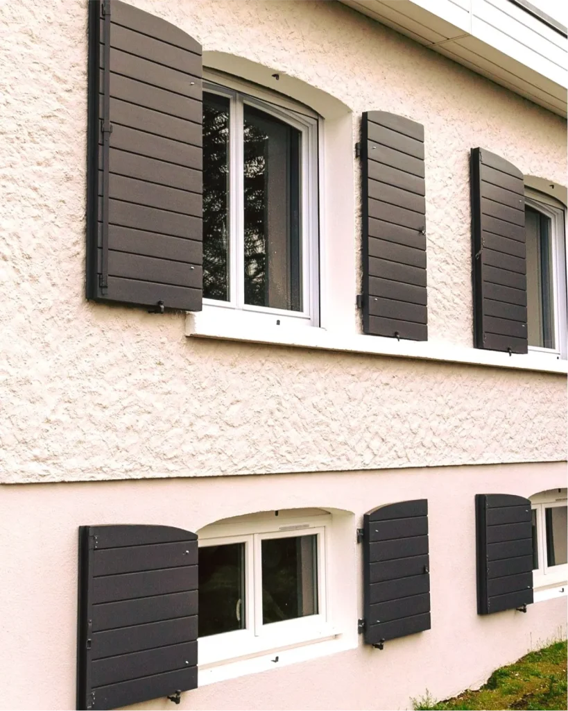Rénovation extérieure achevée sur maison individuelle par DECO EQUIP